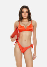 Carica l&#39;immagine nel visualizzatore della galleria Bikini top e slip americano regolabile con nodi glow up
